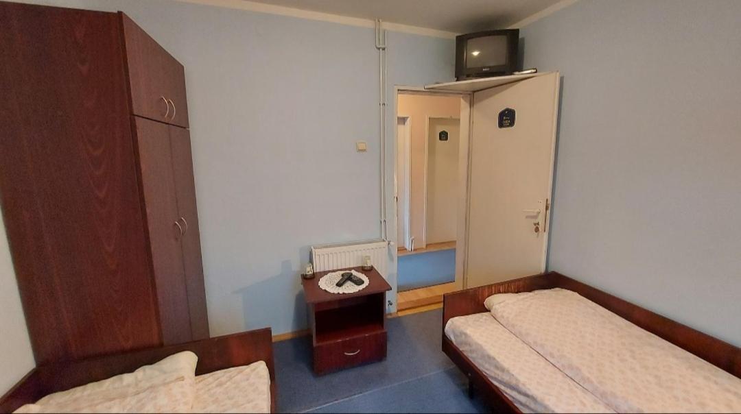 Hotel Domacinstvo Jolovic Kraljevo Exterior foto